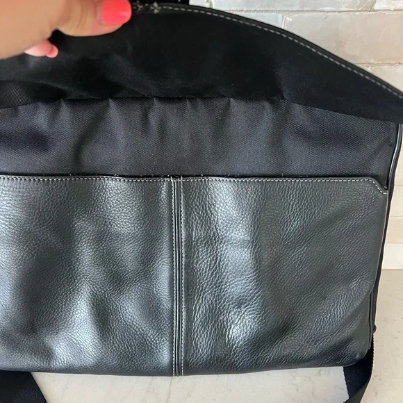 Boconi black leather slim messenger bag